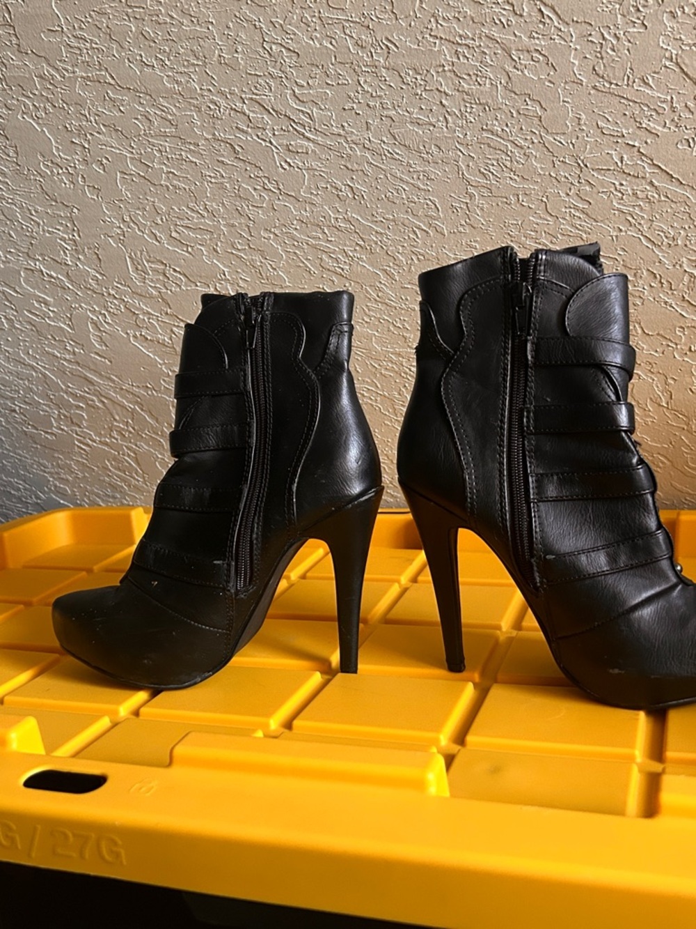 Women's Black Buckle-Strap High-Heel Ankle Booties - Picture 2 of 6
